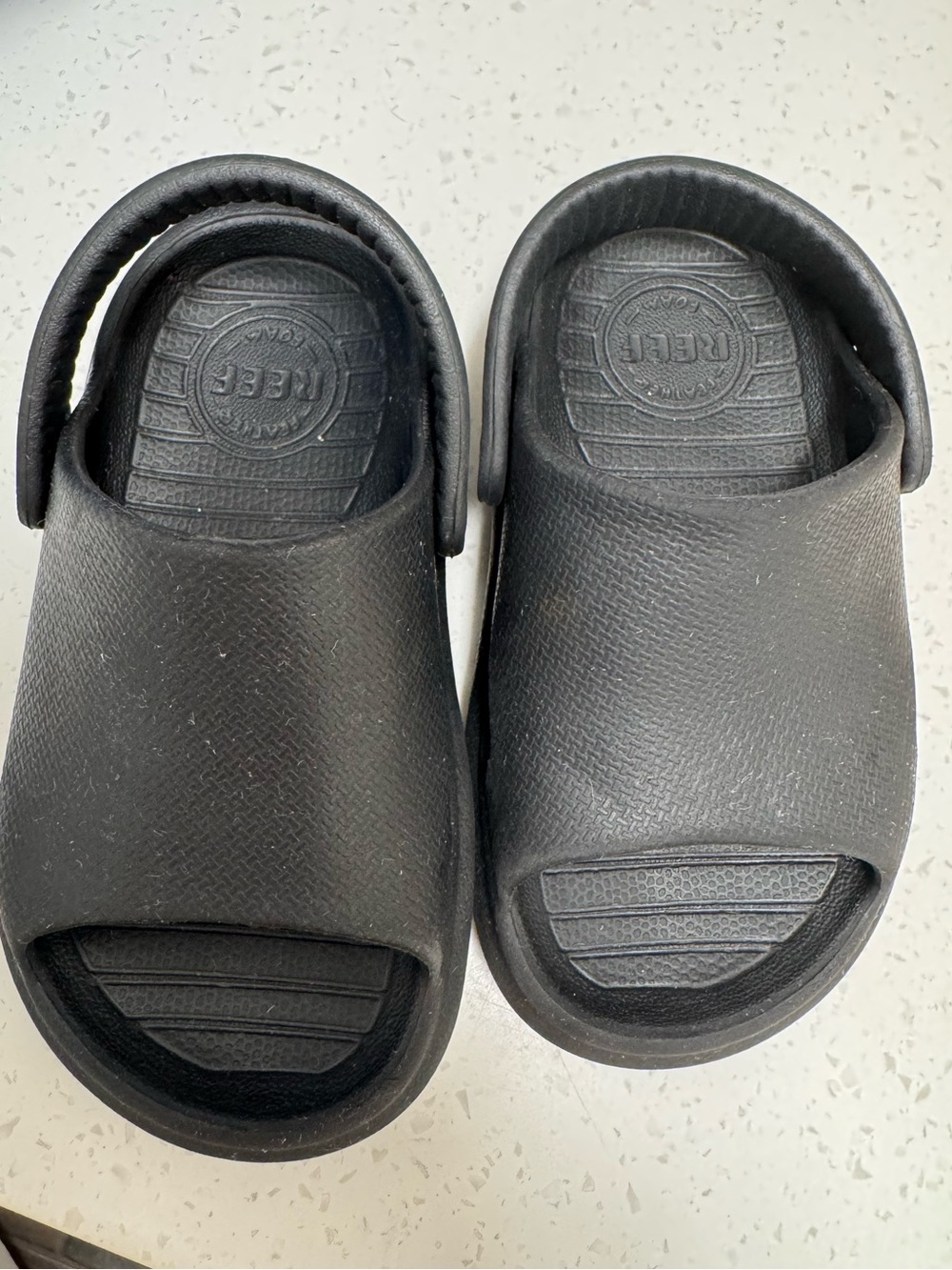 REEF Black Slip-On  Slides